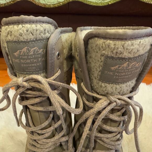 The North Face Women’s Shellista II Mid Boot Size 7 - Picture 3 of 13